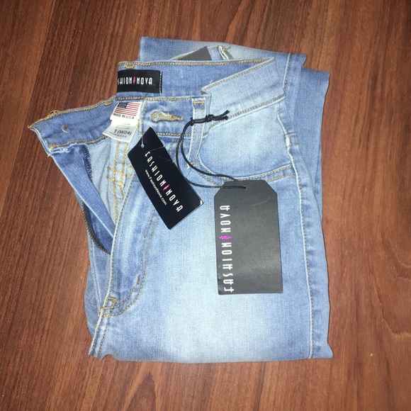 Fashion Nova Denim - Fashion Nova Classic High Waist Light Jean